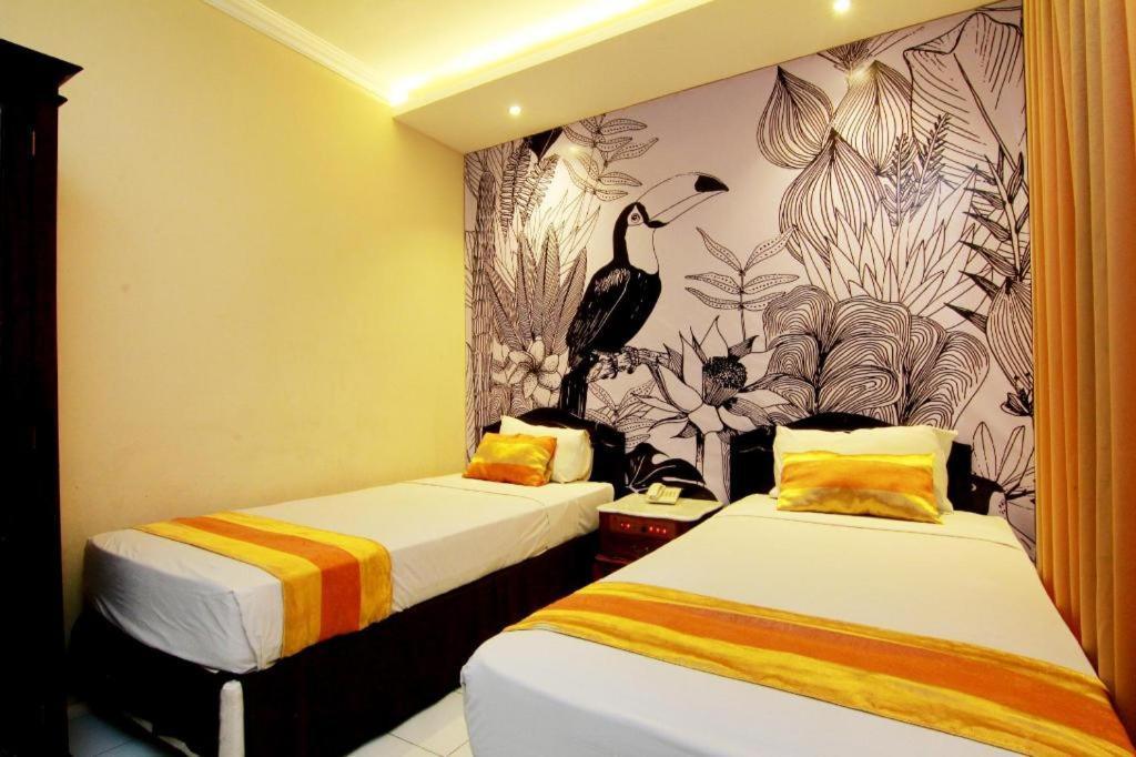 โฮเต็ล แกรนด์ โรเซลา ยอกยาการ์ตา Hotel ภายนอก รูปภาพ