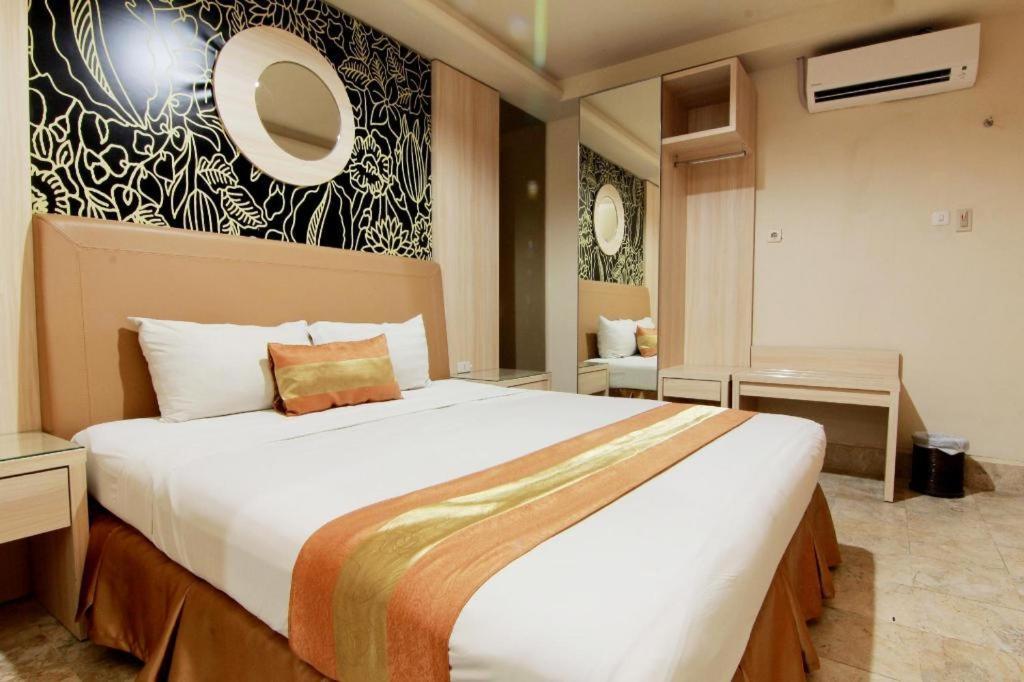 โฮเต็ล แกรนด์ โรเซลา ยอกยาการ์ตา Hotel ภายนอก รูปภาพ