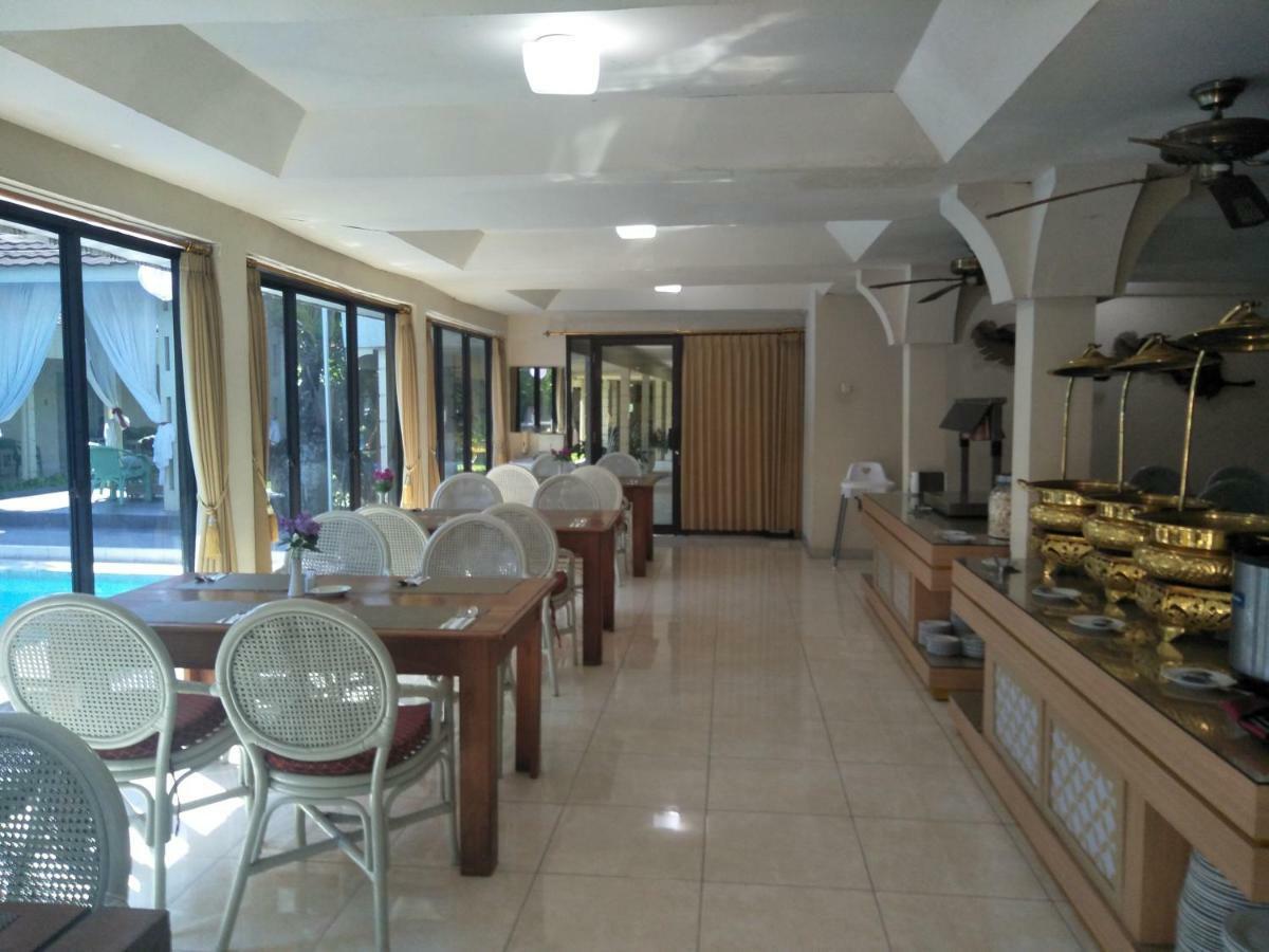 โฮเต็ล แกรนด์ โรเซลา ยอกยาการ์ตา Hotel ภายนอก รูปภาพ