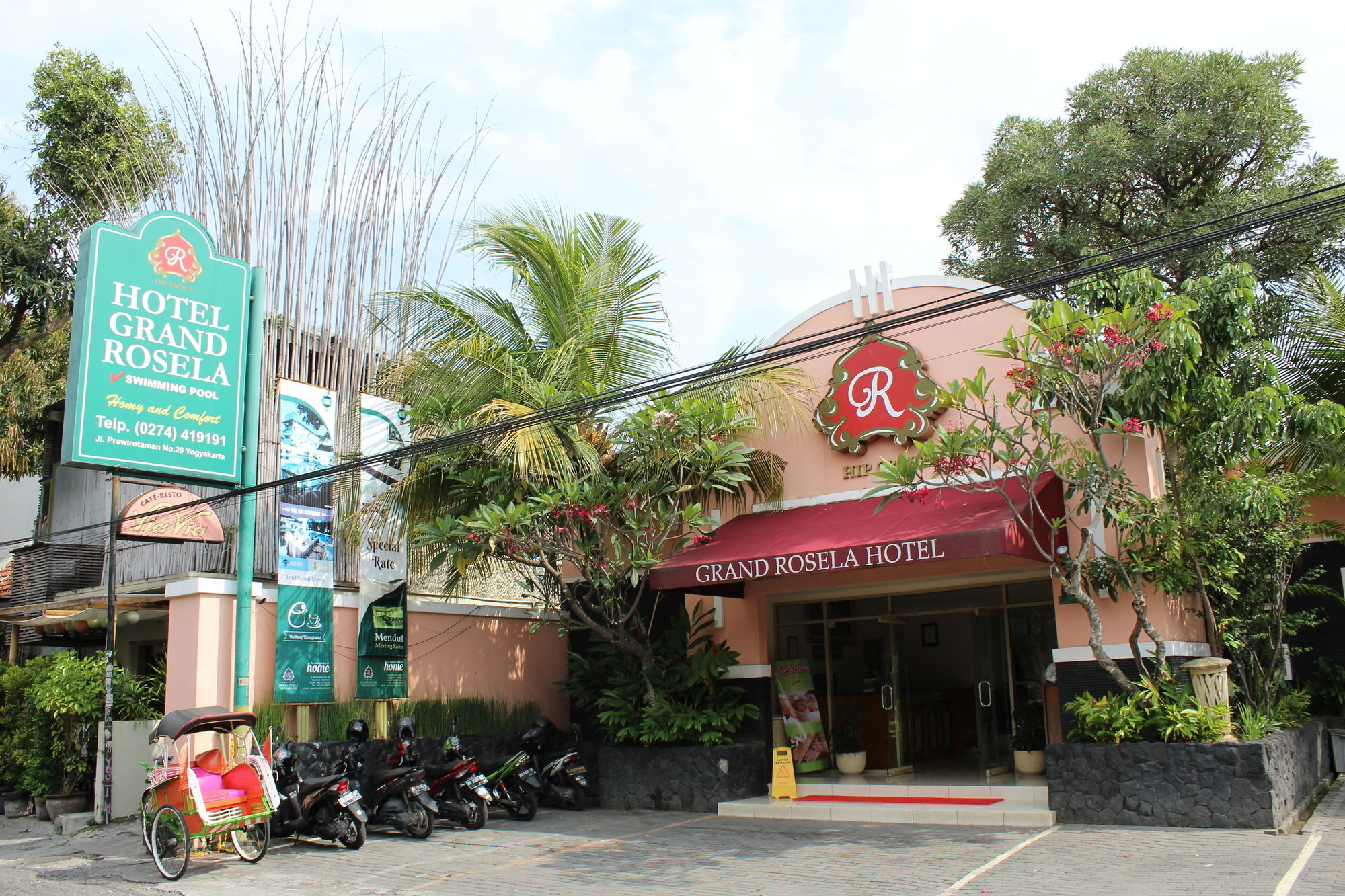 โฮเต็ล แกรนด์ โรเซลา ยอกยาการ์ตา Hotel ภายนอก รูปภาพ